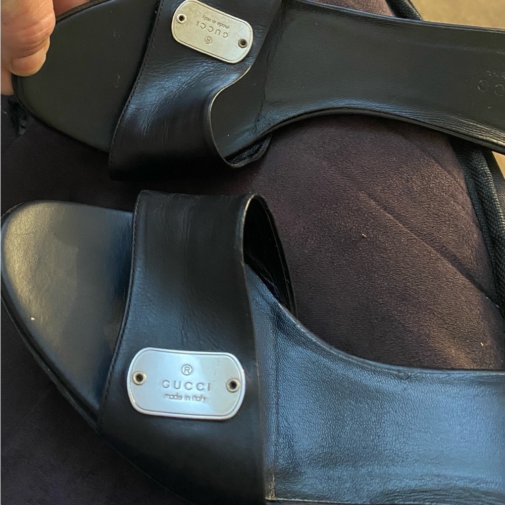 Gucci Womens Black Leather Slides with Silver Accents